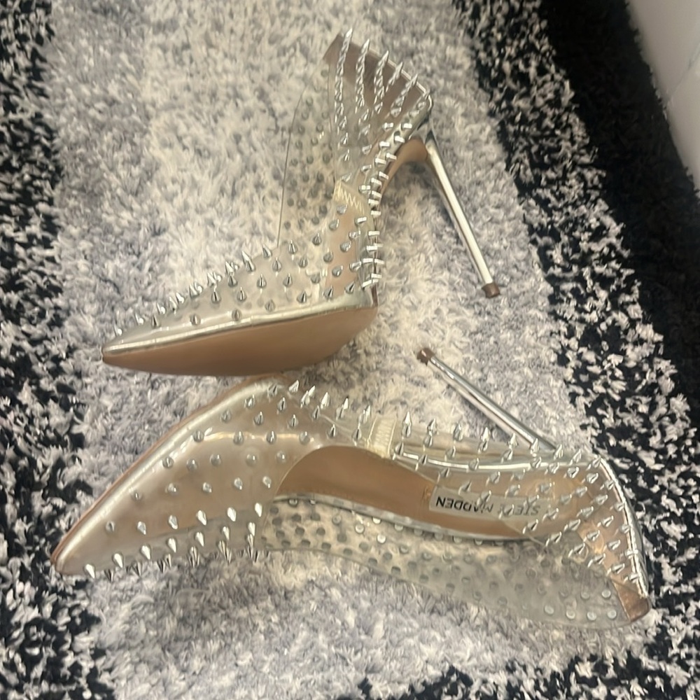 STEVE MADDEN SPIKE PUMPS - Picture 2 of 6